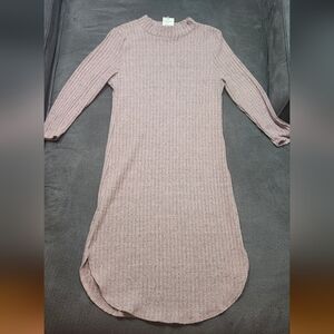 Elegant Pink Knit Dress
